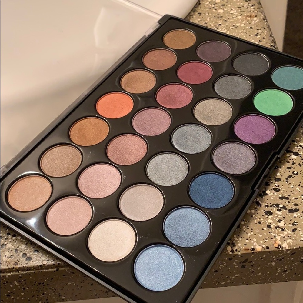 28 Color Eyeshadow Palette! ✨👁